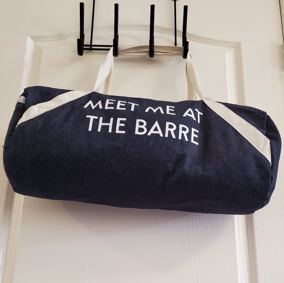 🎉3/$39 MEET ME AT THE BARRE Duffle Bag - Picture 4 of 10
